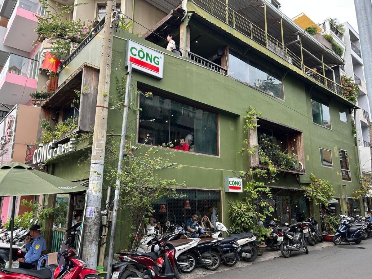 Apartment Sleek Saigon, Modern And Newly Built Ho Chi Minh City